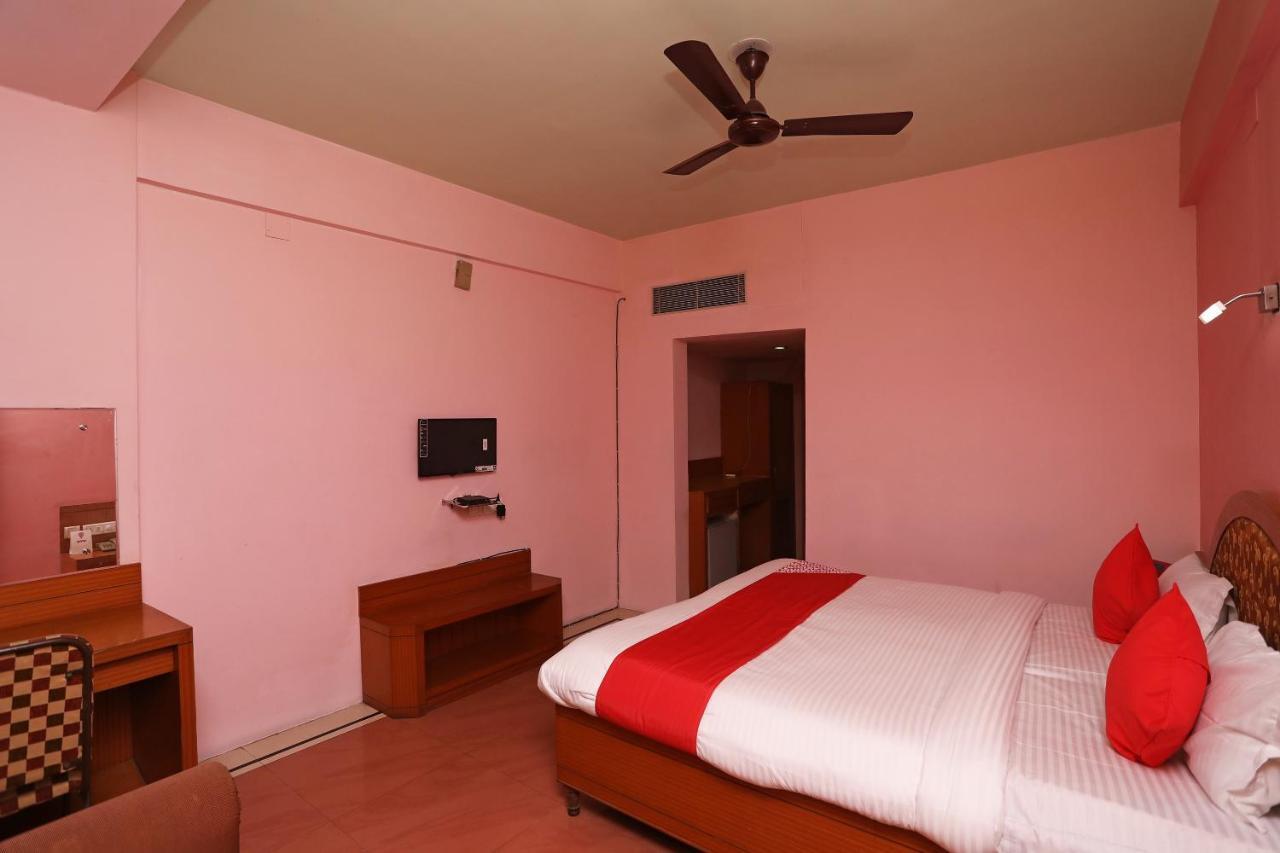 Hotel Keshari Bhubaneswar Exterior foto
